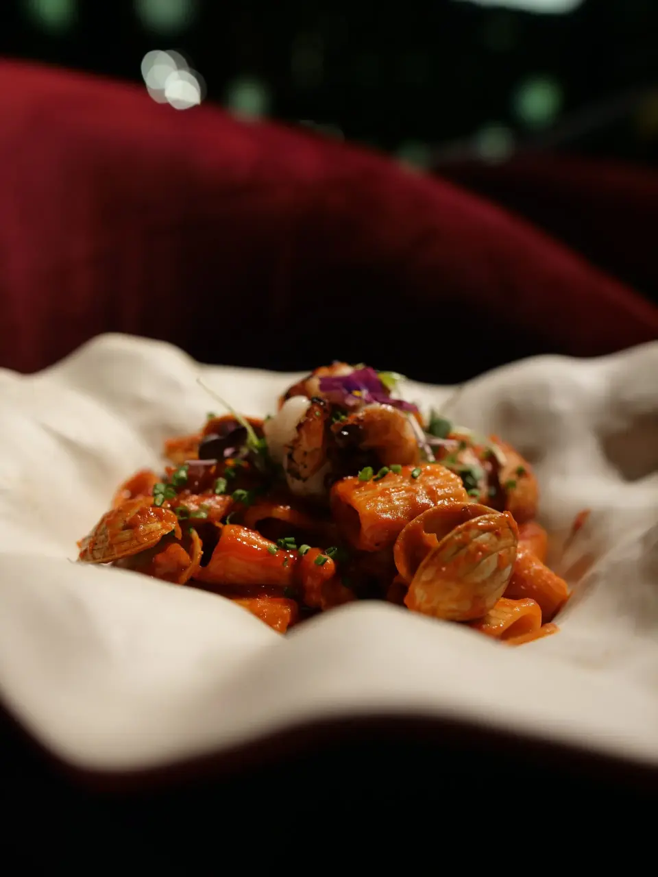 Rigatoni en salsa marinera